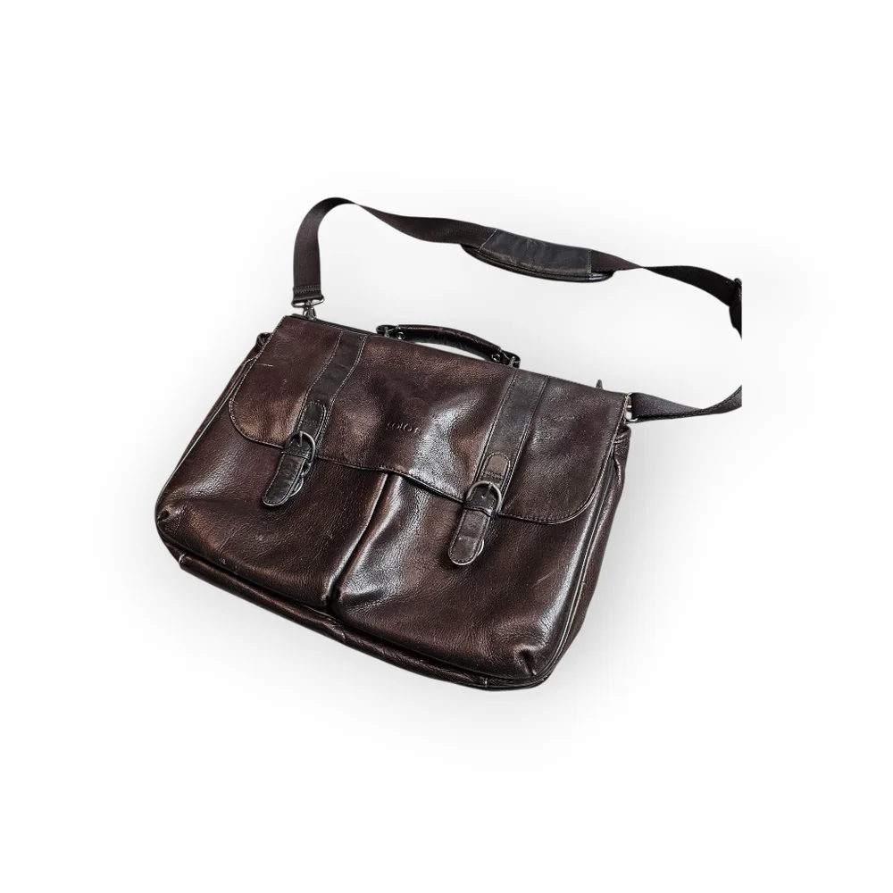 Solo New York Genuine Leather Messenger Bag – Executive Laptop Briefcase